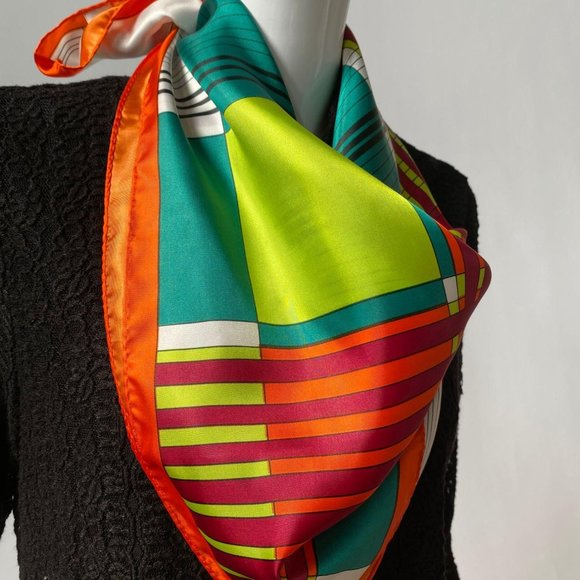 Aqua Sheen Water Repellent Vintage Scarf - Picture 10 of 15